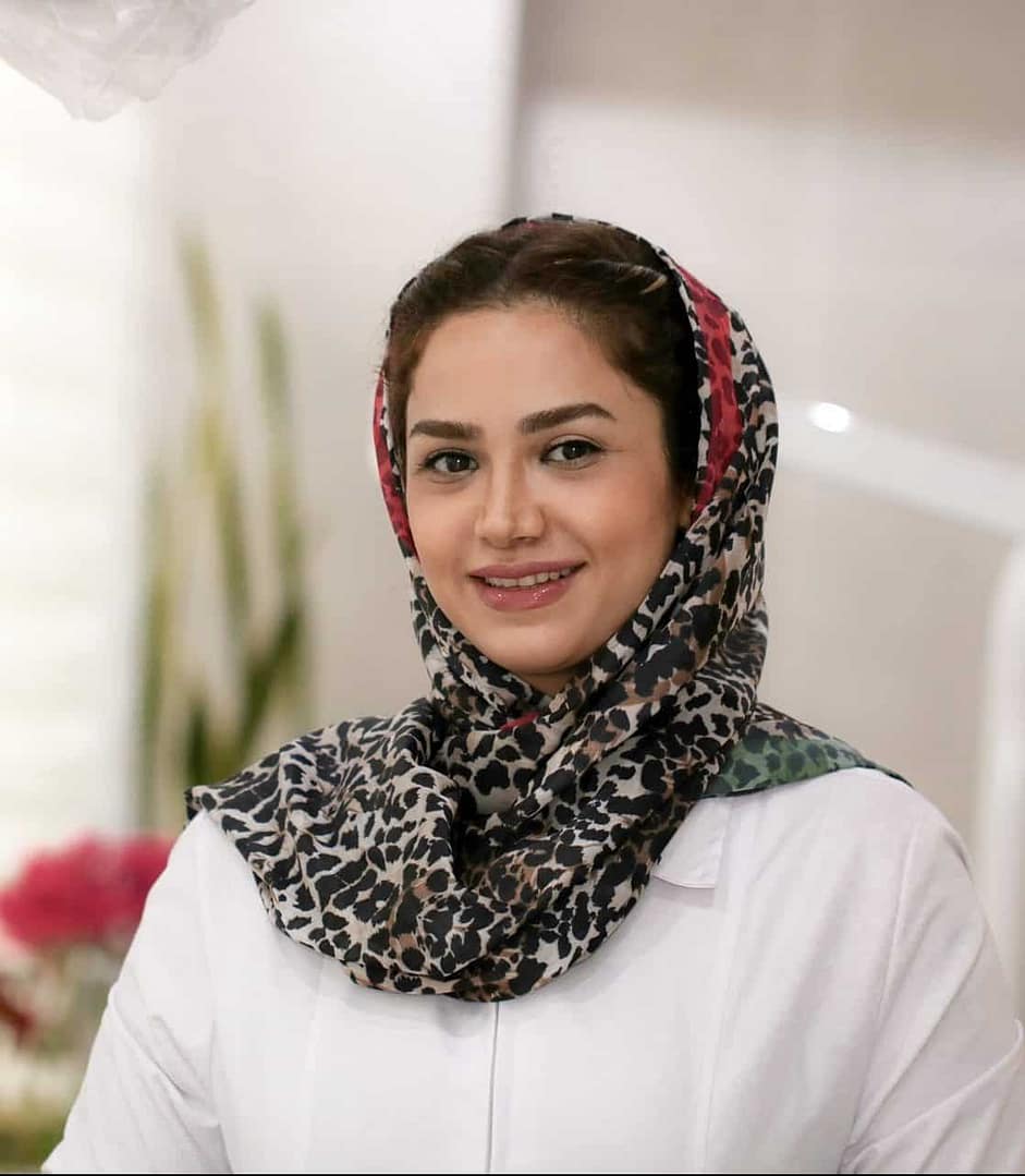 دکتر دانا زندیان